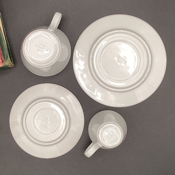 LavAzza Cappaccino and Espresso Cup and Saucer limited edition kiss me, baby - Picture 6 of 9